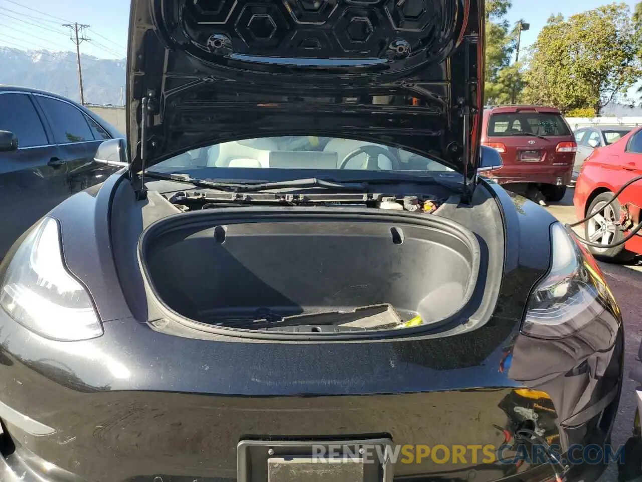 11 Photograph of a damaged car 5YJ3E1EA1LF645879 TESLA MODEL 3 2020