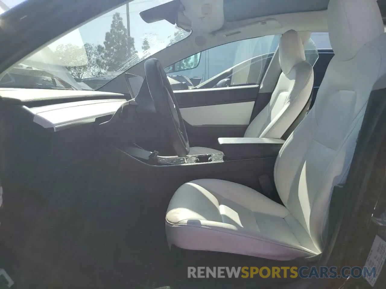 7 Photograph of a damaged car 5YJ3E1EA1LF645879 TESLA MODEL 3 2020