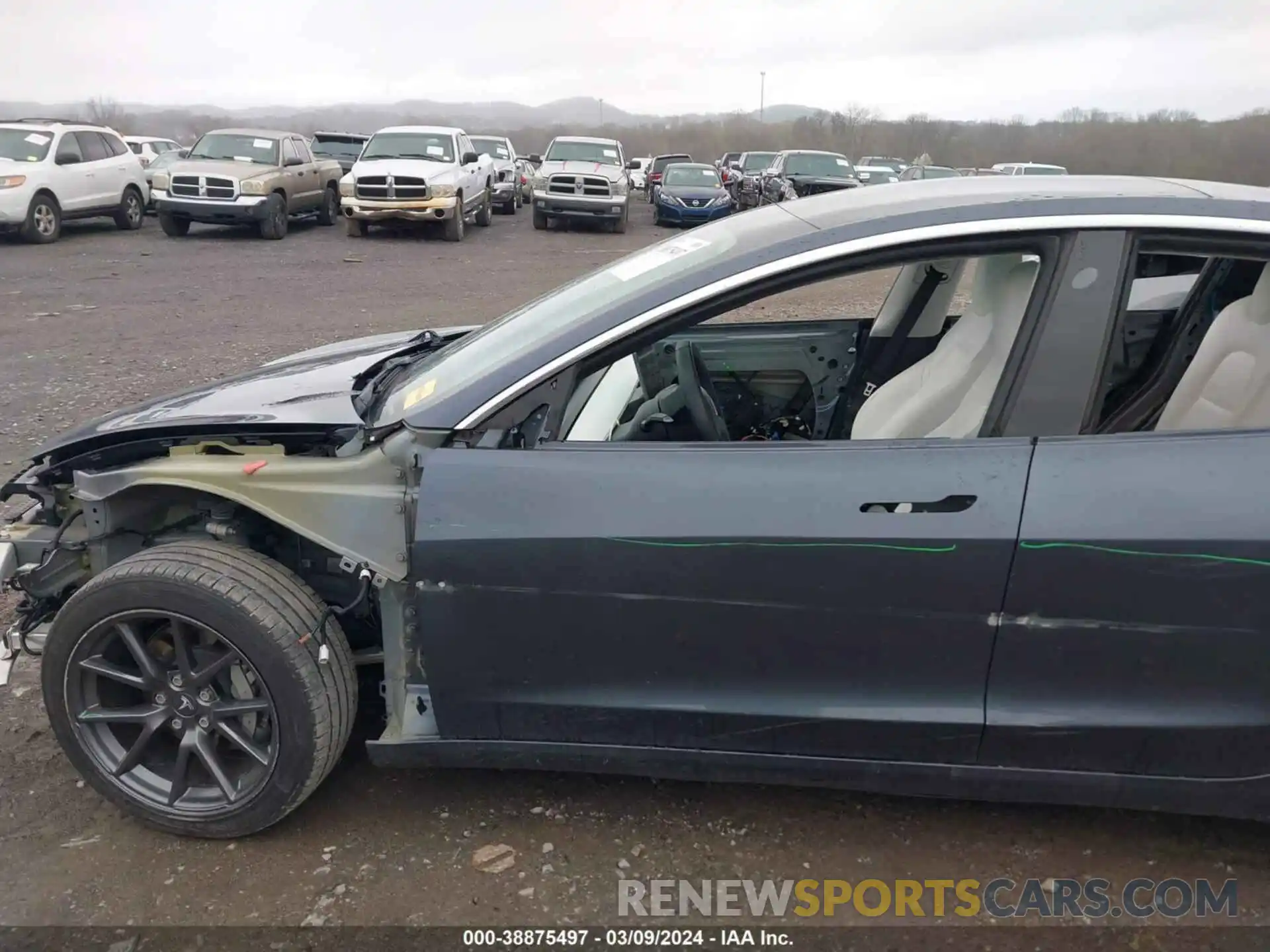 15 Photograph of a damaged car 5YJ3E1EA1LF645946 TESLA MODEL 3 2020