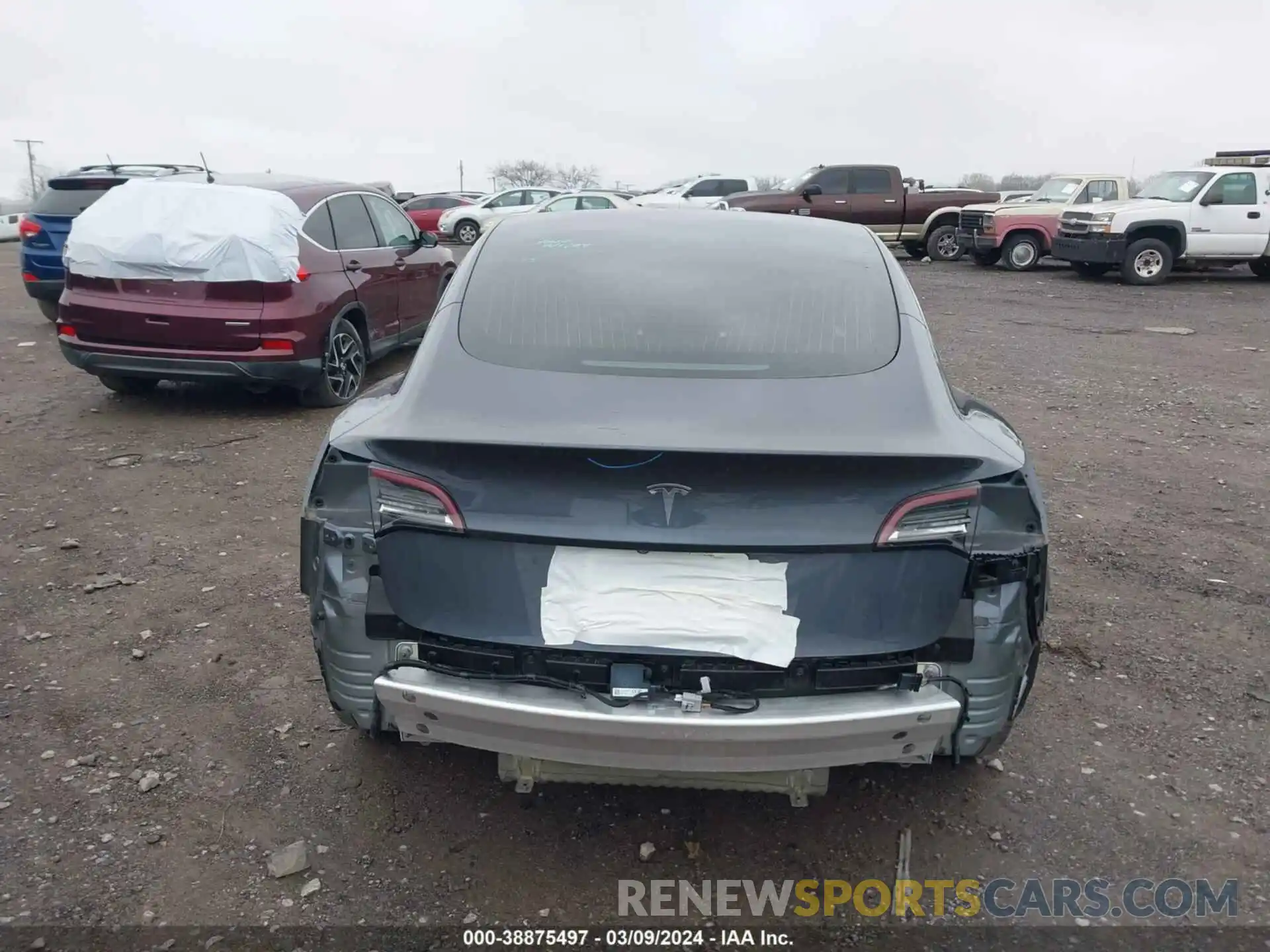 17 Photograph of a damaged car 5YJ3E1EA1LF645946 TESLA MODEL 3 2020