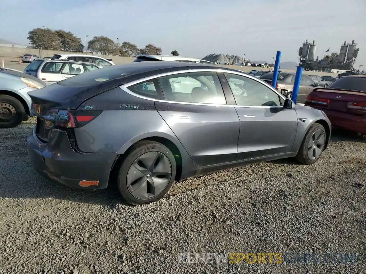 3 Photograph of a damaged car 5YJ3E1EA1LF658194 TESLA MODEL 3 2020