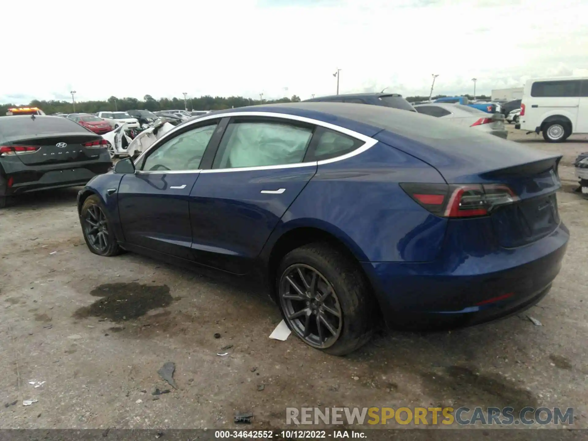 3 Photograph of a damaged car 5YJ3E1EA1LF658339 TESLA MODEL 3 2020