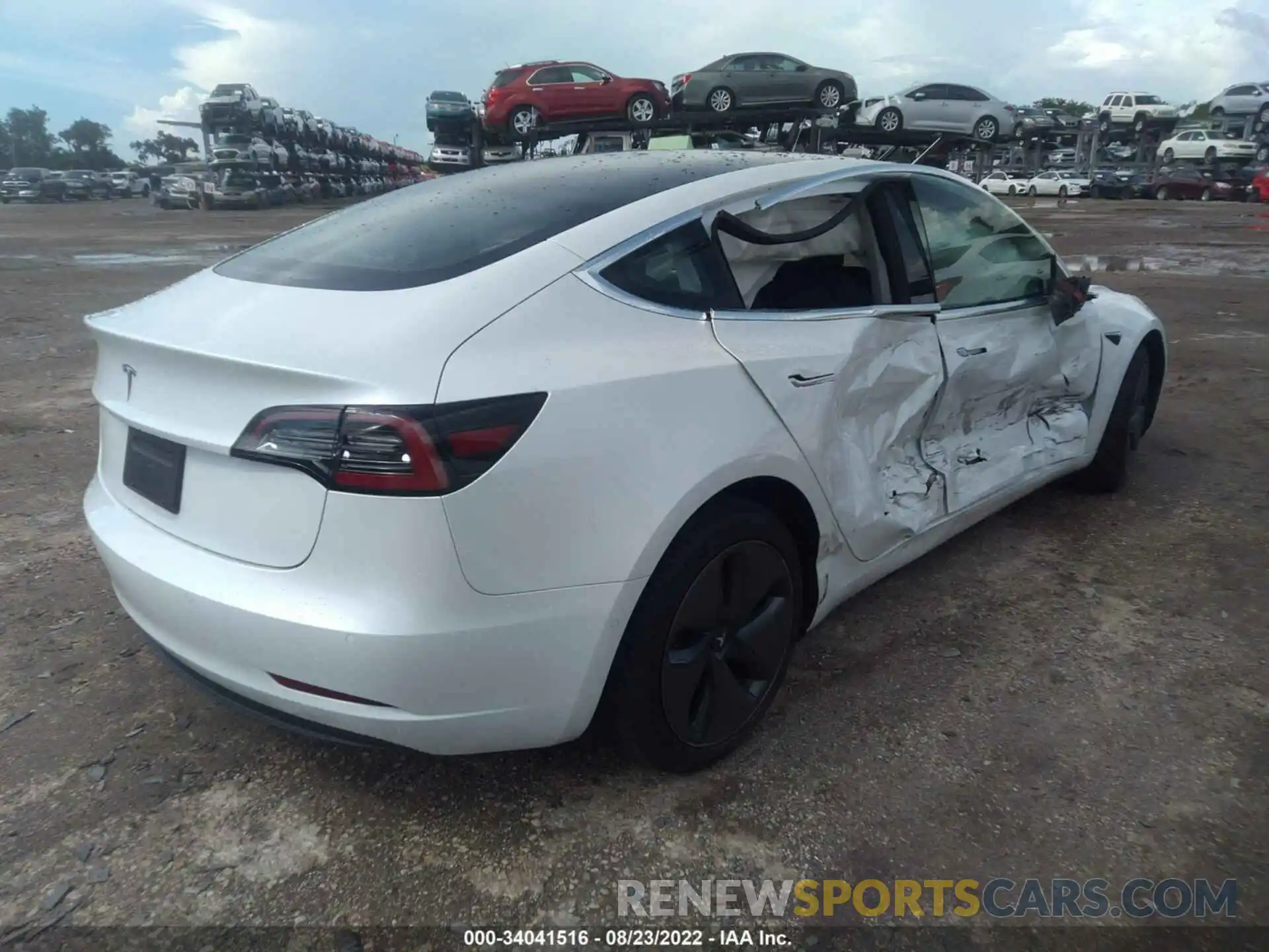 4 Photograph of a damaged car 5YJ3E1EA1LF658972 TESLA MODEL 3 2020