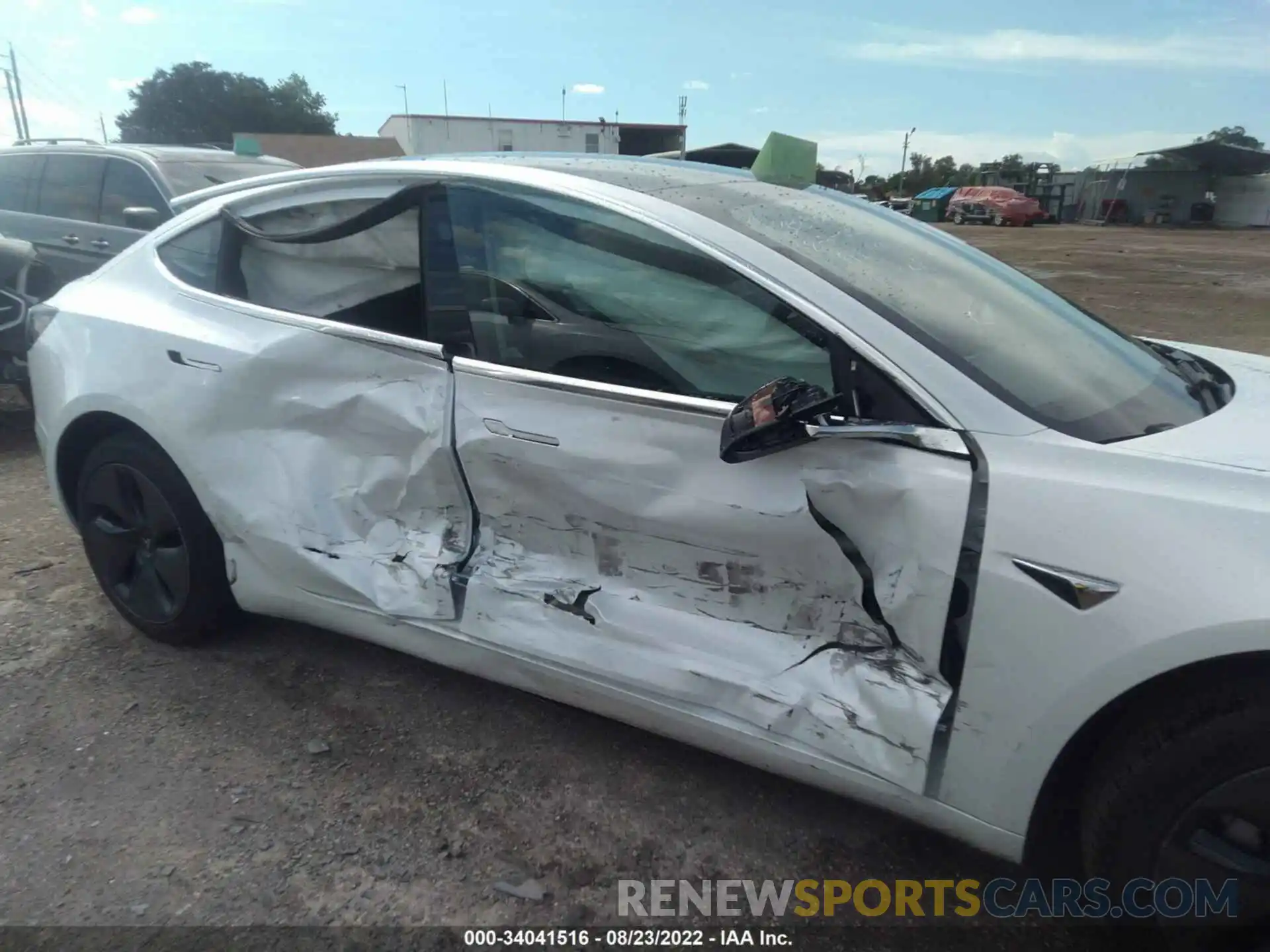 6 Photograph of a damaged car 5YJ3E1EA1LF658972 TESLA MODEL 3 2020