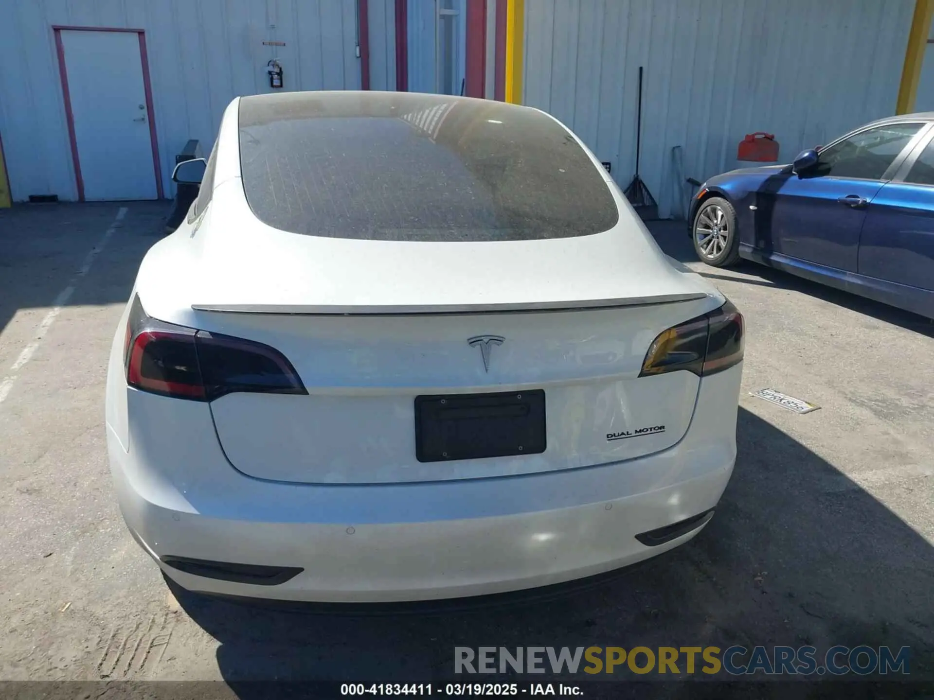 16 Photograph of a damaged car 5YJ3E1EA1LF659765 TESLA MODEL 3 2020