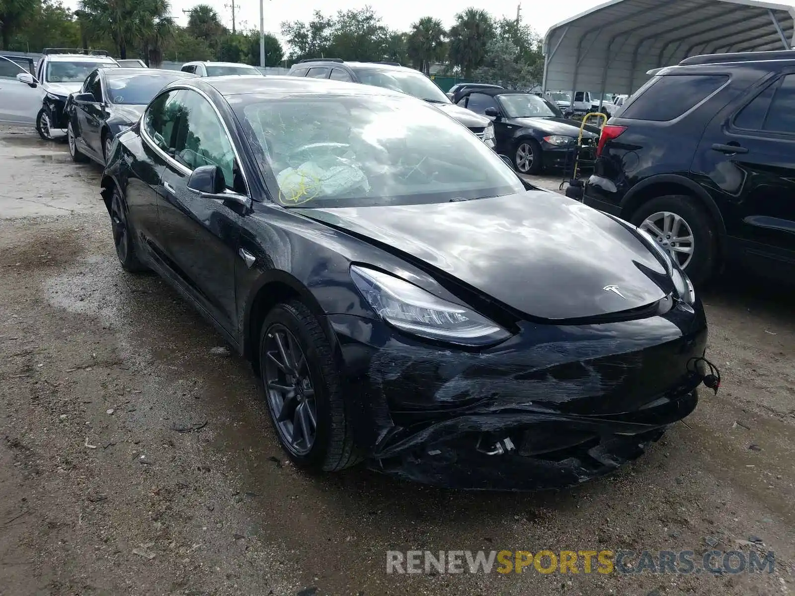 1 Photograph of a damaged car 5YJ3E1EA1LF662052 TESLA MODEL 3 2020