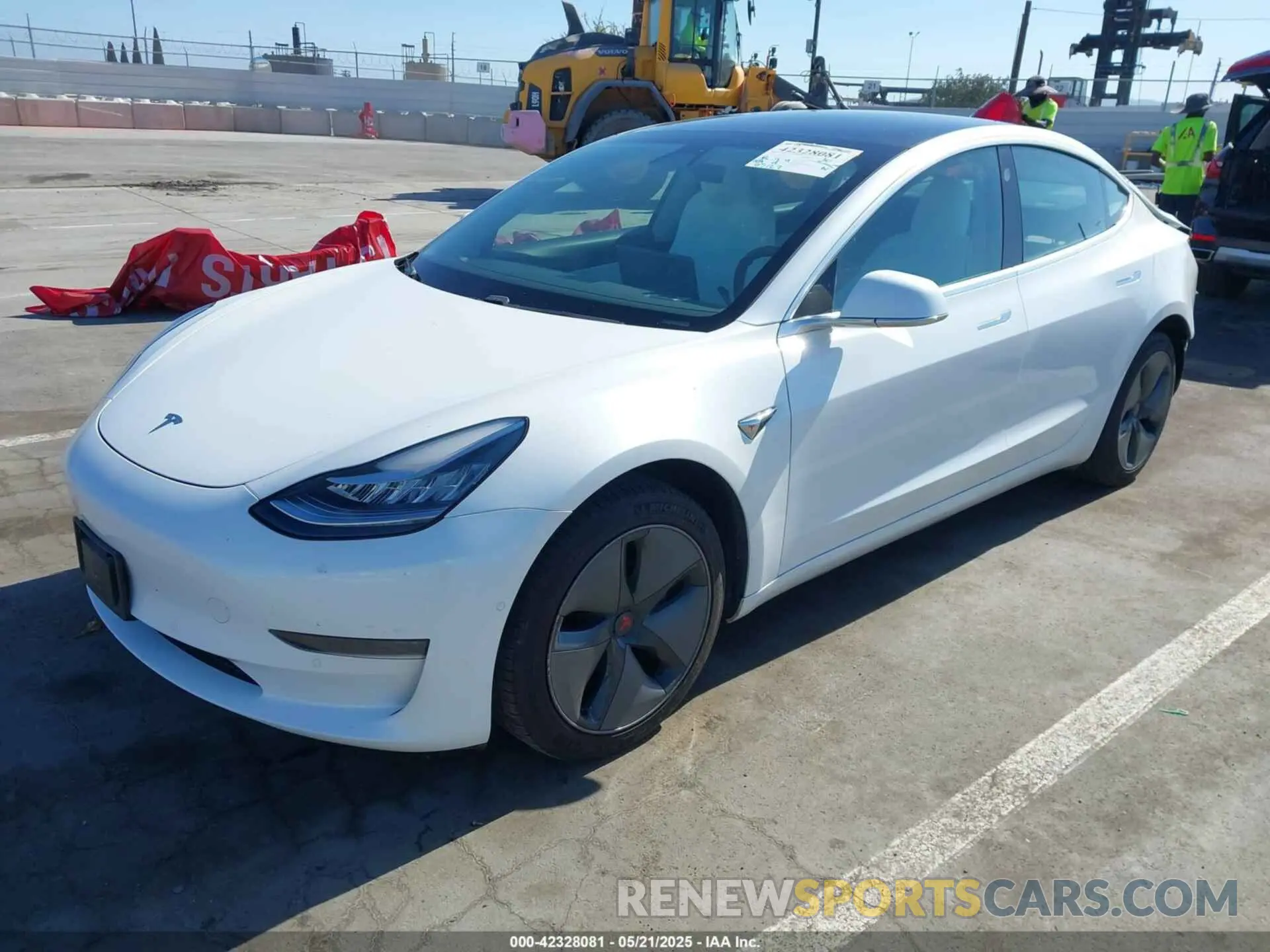 2 Photograph of a damaged car 5YJ3E1EA1LF720886 TESLA MODEL 3 2020