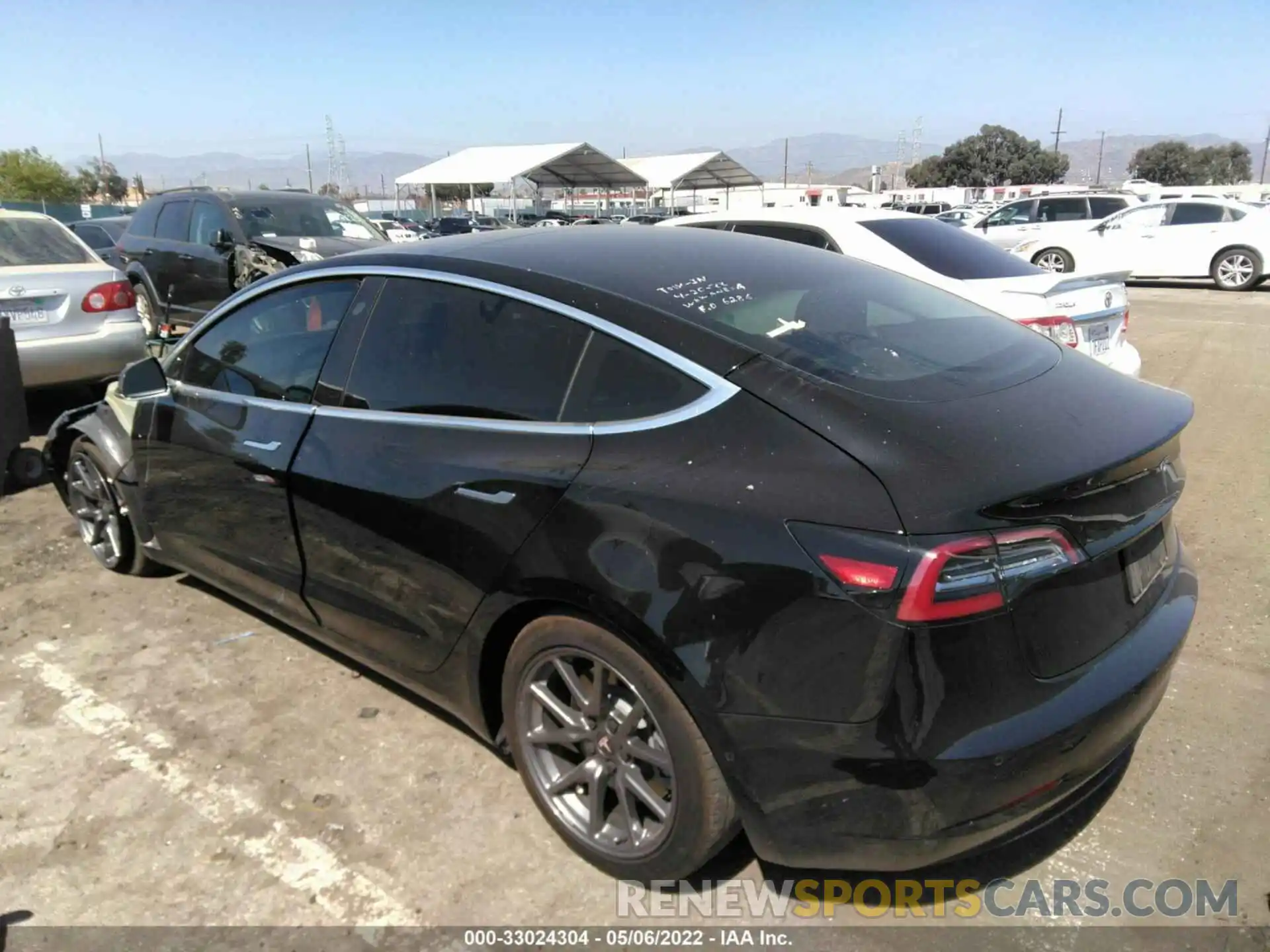 3 Photograph of a damaged car 5YJ3E1EA1LF739096 TESLA MODEL 3 2020