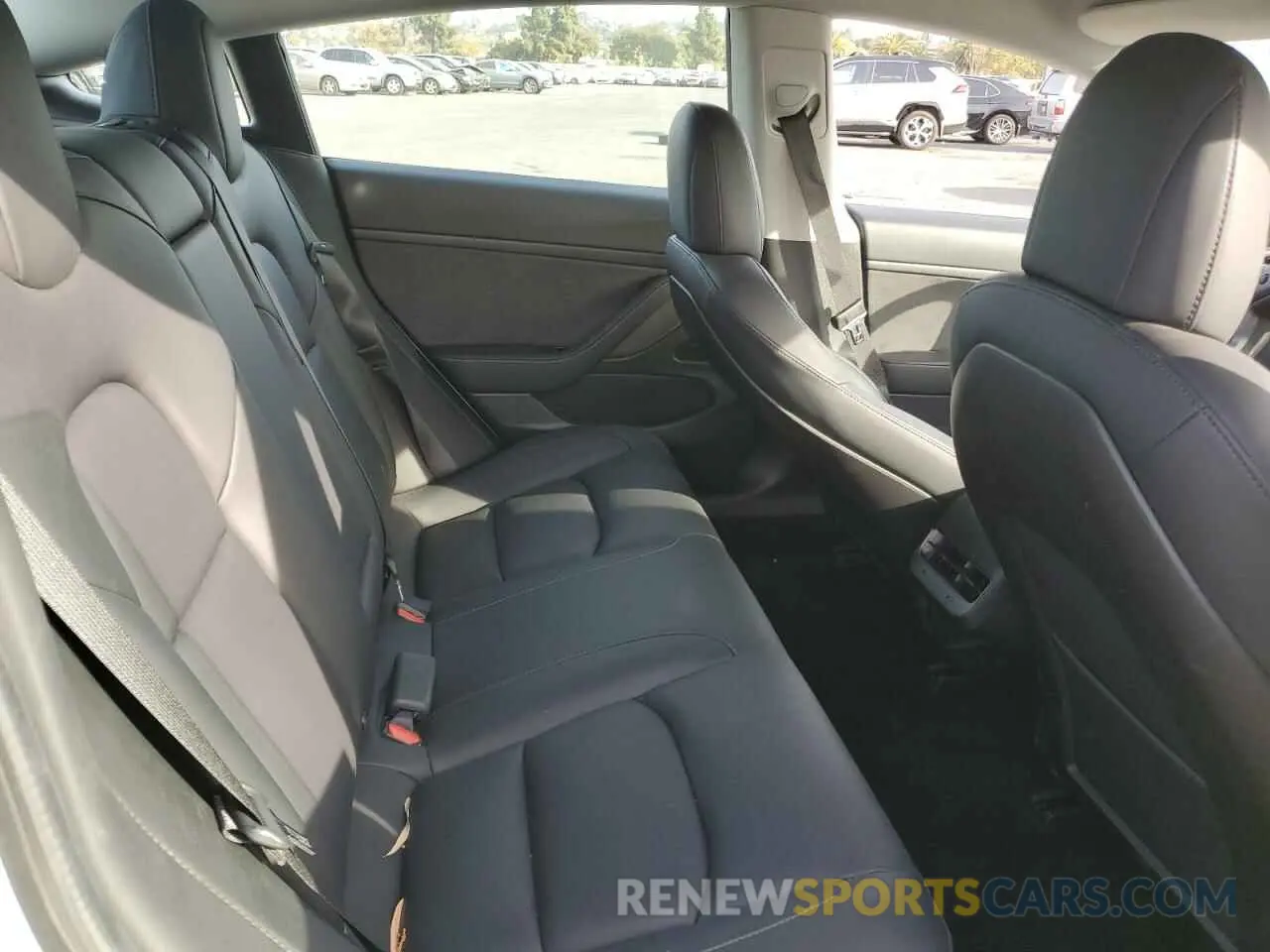 10 Photograph of a damaged car 5YJ3E1EA1LF739969 TESLA MODEL 3 2020