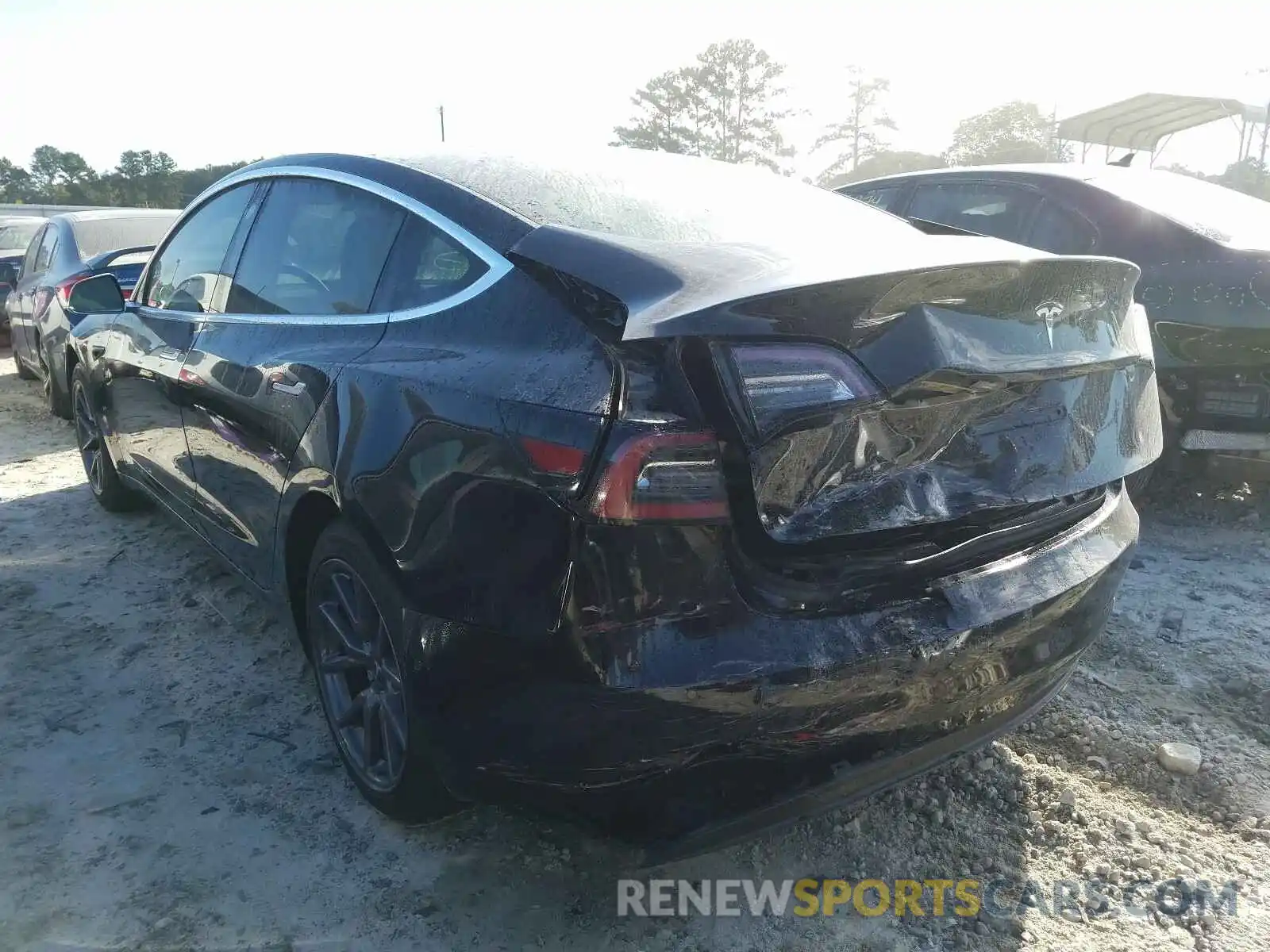 3 Photograph of a damaged car 5YJ3E1EA1LF740863 TESLA MODEL 3 2020