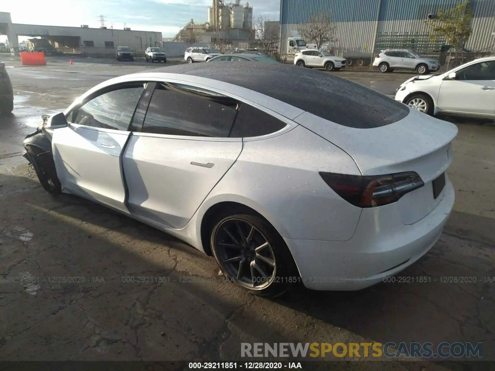 3 Photograph of a damaged car 5YJ3E1EA1LF745318 TESLA MODEL 3 2020