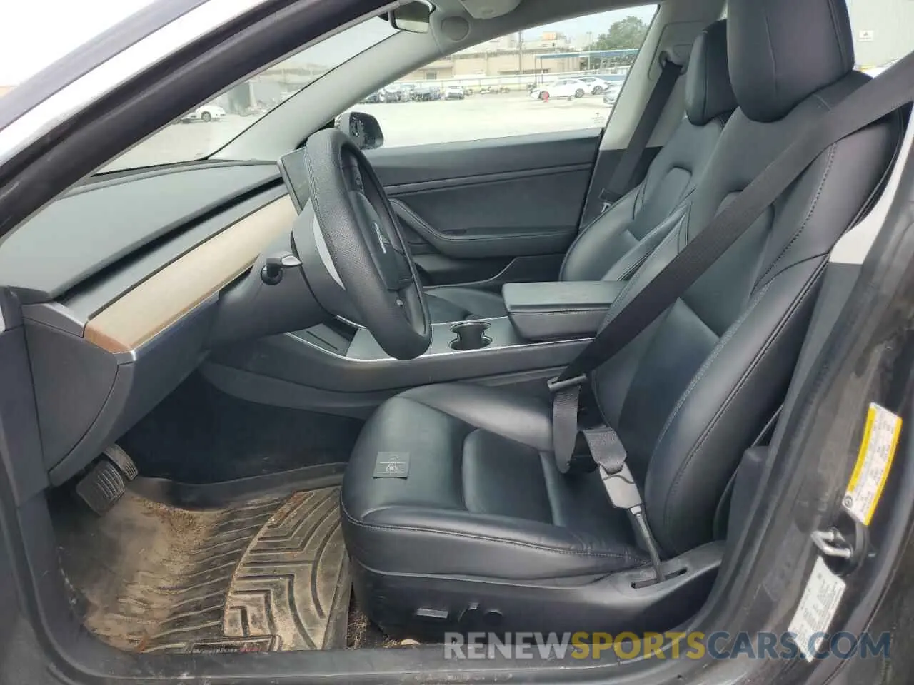 7 Photograph of a damaged car 5YJ3E1EA1LF784832 TESLA MODEL 3 2020