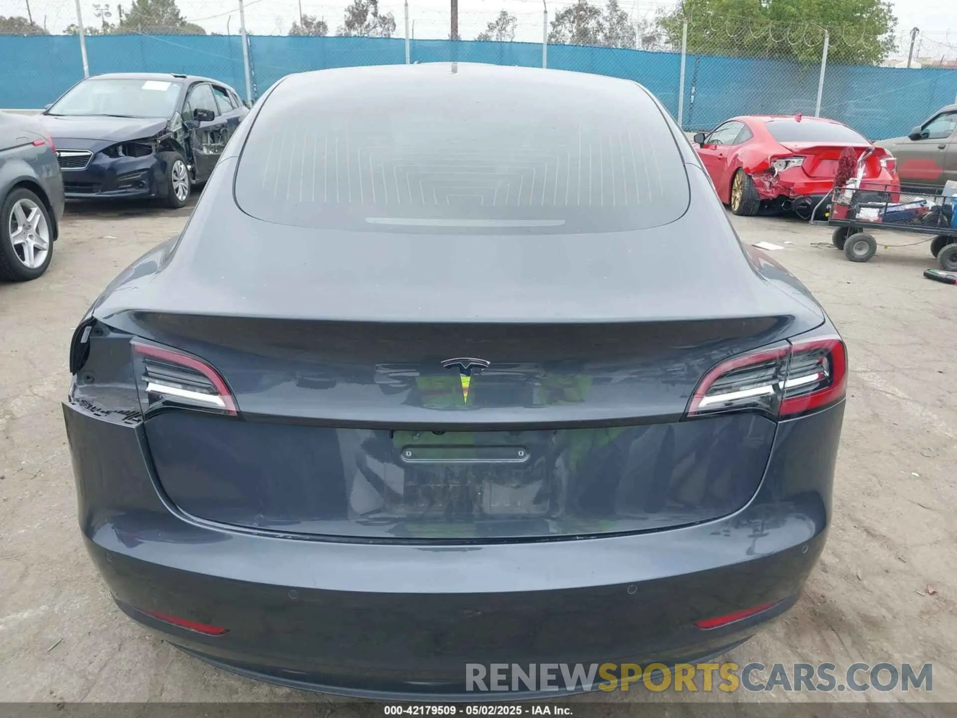 17 Photograph of a damaged car 5YJ3E1EA1LF799136 TESLA MODEL 3 2020