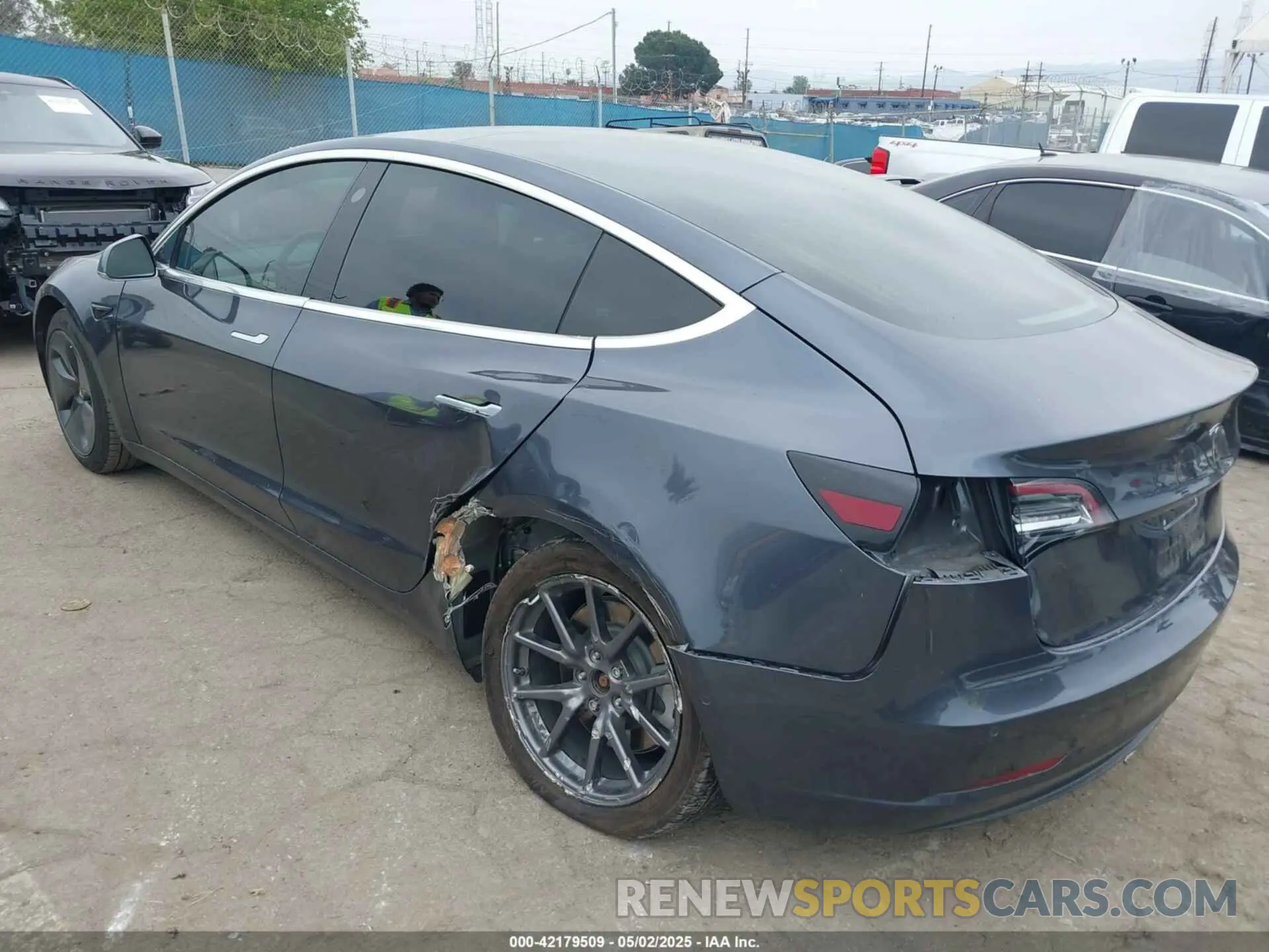 3 Photograph of a damaged car 5YJ3E1EA1LF799136 TESLA MODEL 3 2020