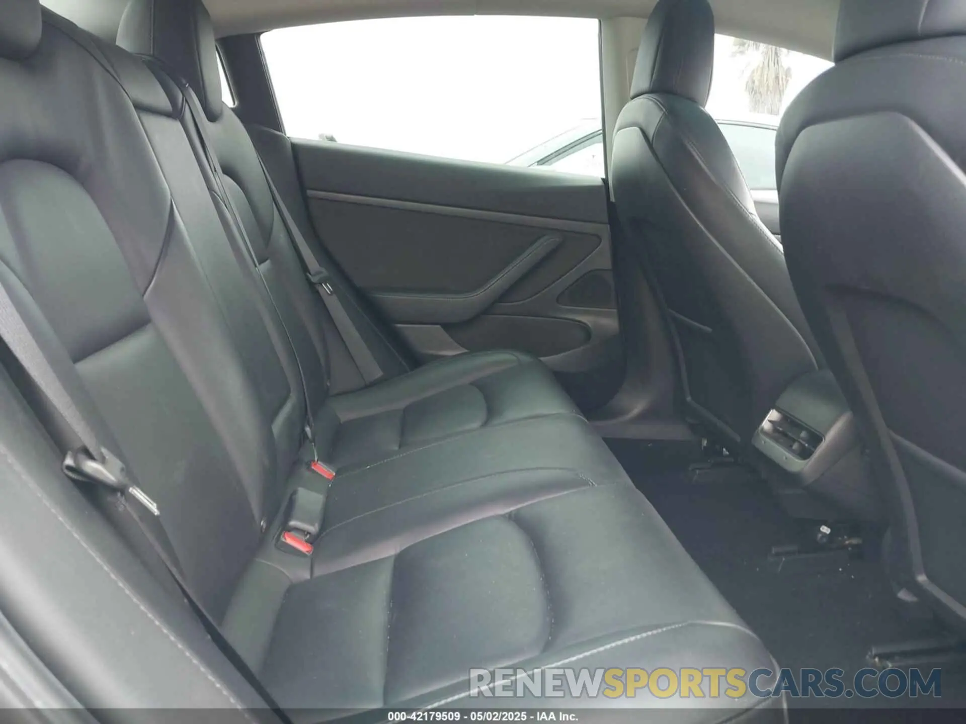 8 Photograph of a damaged car 5YJ3E1EA1LF799136 TESLA MODEL 3 2020