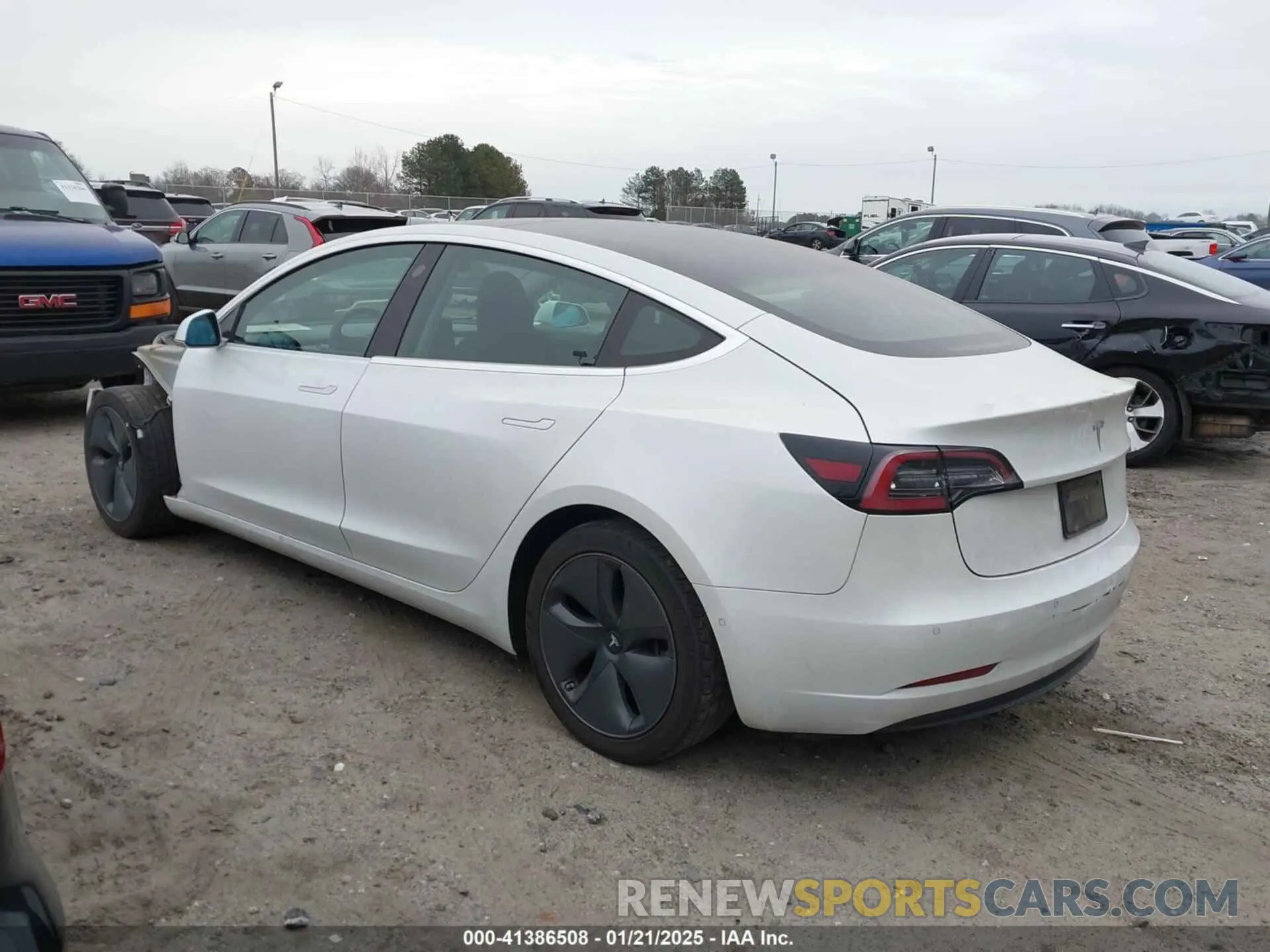3 Photograph of a damaged car 5YJ3E1EA1LF799766 TESLA MODEL 3 2020