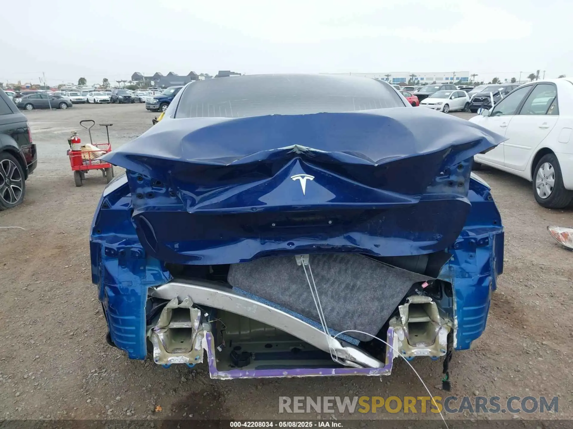 16 Photograph of a damaged car 5YJ3E1EA1LF802648 TESLA MODEL 3 2020