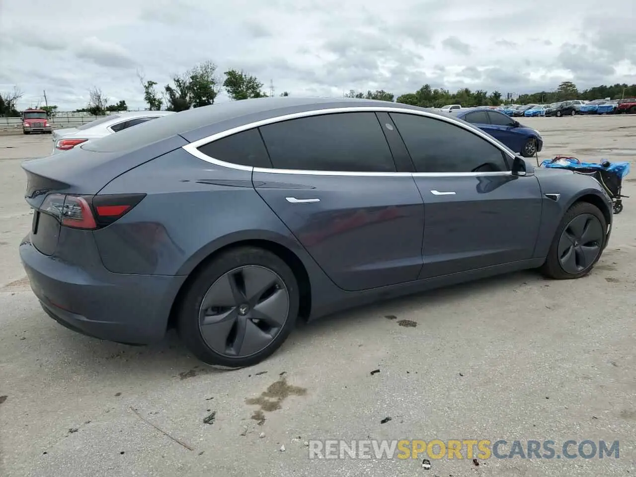 3 Photograph of a damaged car 5YJ3E1EA2LF598328 TESLA MODEL 3 2020