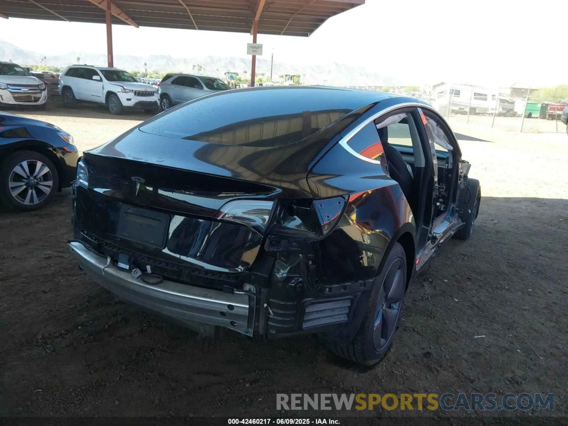 4 Photograph of a damaged car 5YJ3E1EA2LF609232 TESLA MODEL 3 2020