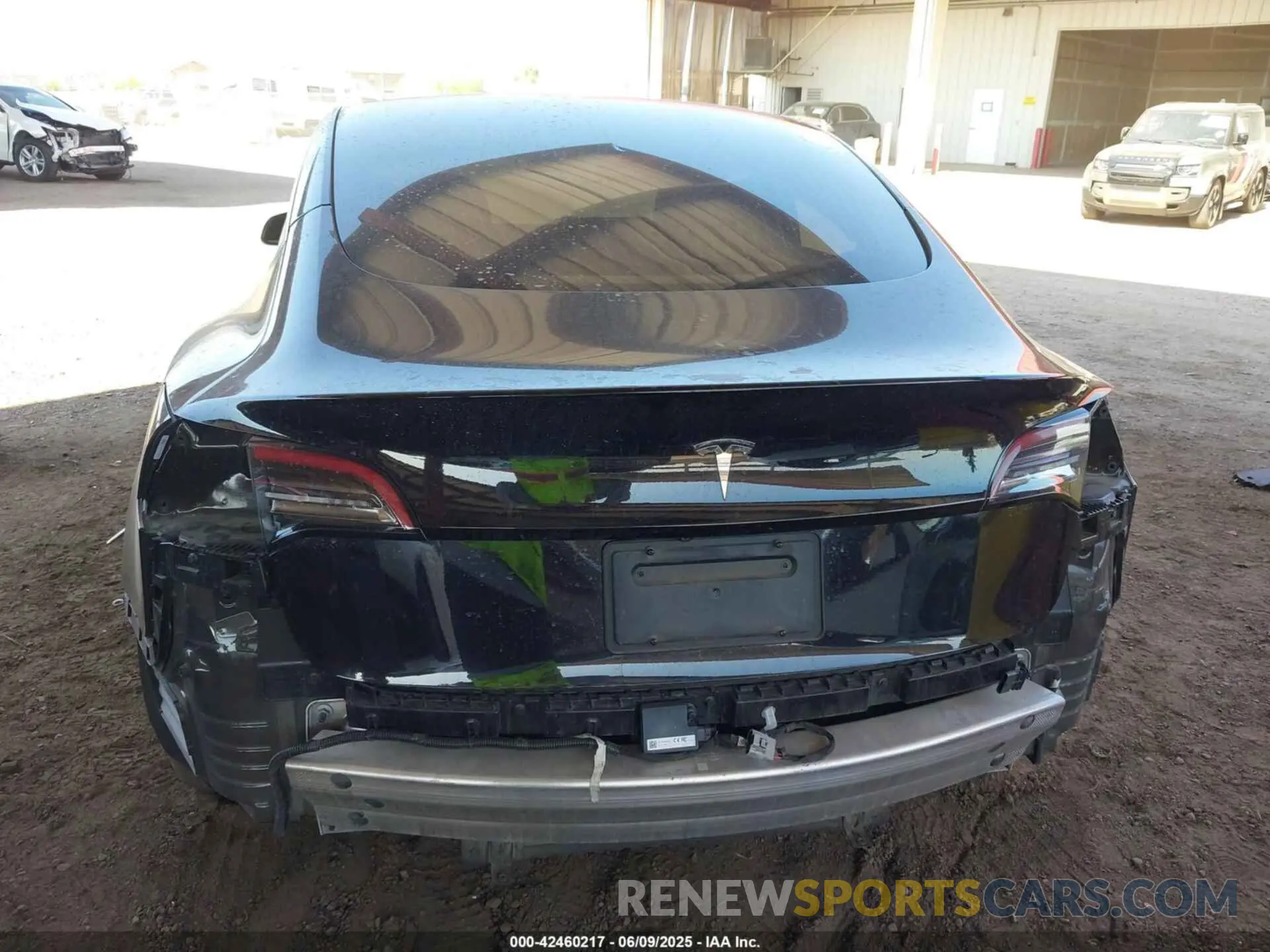 6 Photograph of a damaged car 5YJ3E1EA2LF609232 TESLA MODEL 3 2020