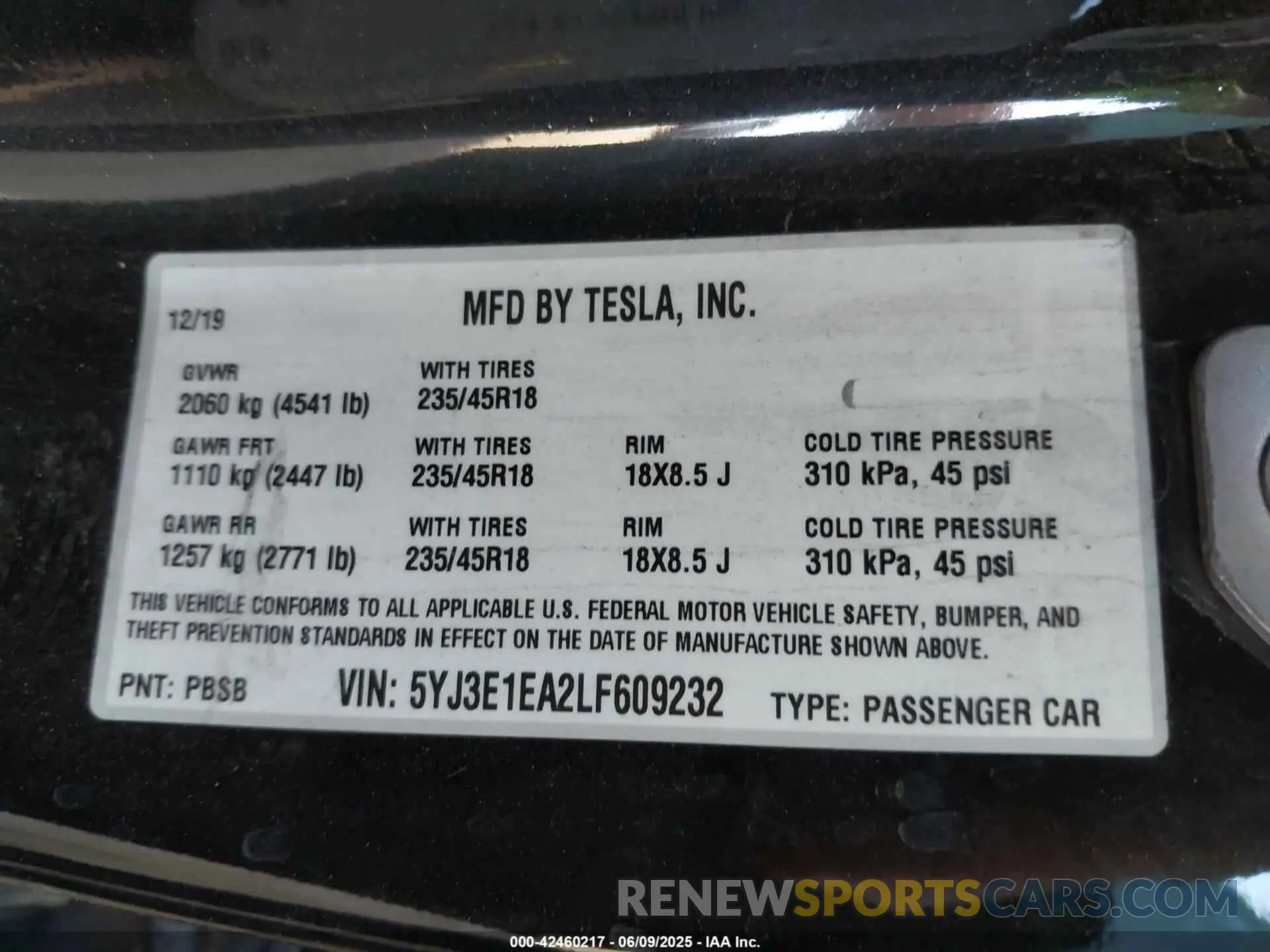 9 Photograph of a damaged car 5YJ3E1EA2LF609232 TESLA MODEL 3 2020