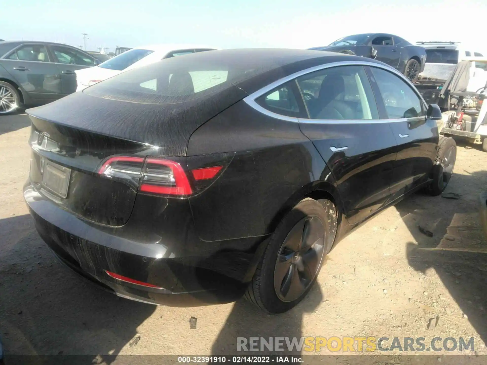 4 Photograph of a damaged car 5YJ3E1EA2LF611305 TESLA MODEL 3 2020