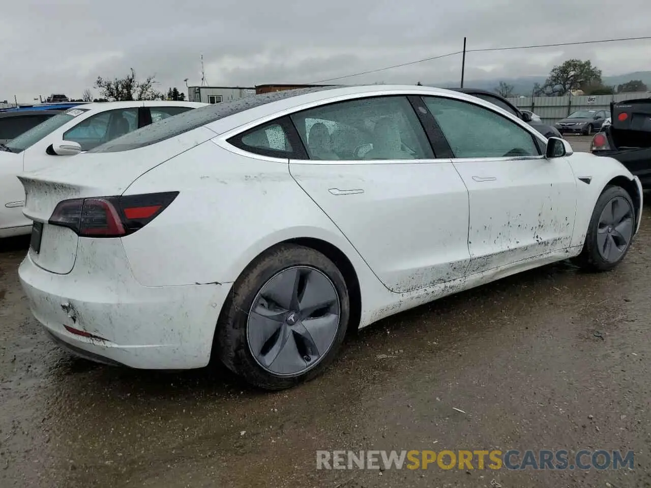 3 Photograph of a damaged car 5YJ3E1EA2LF615578 TESLA MODEL 3 2020