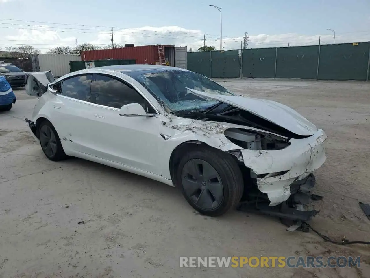 4 Photograph of a damaged car 5YJ3E1EA2LF632171 TESLA MODEL 3 2020