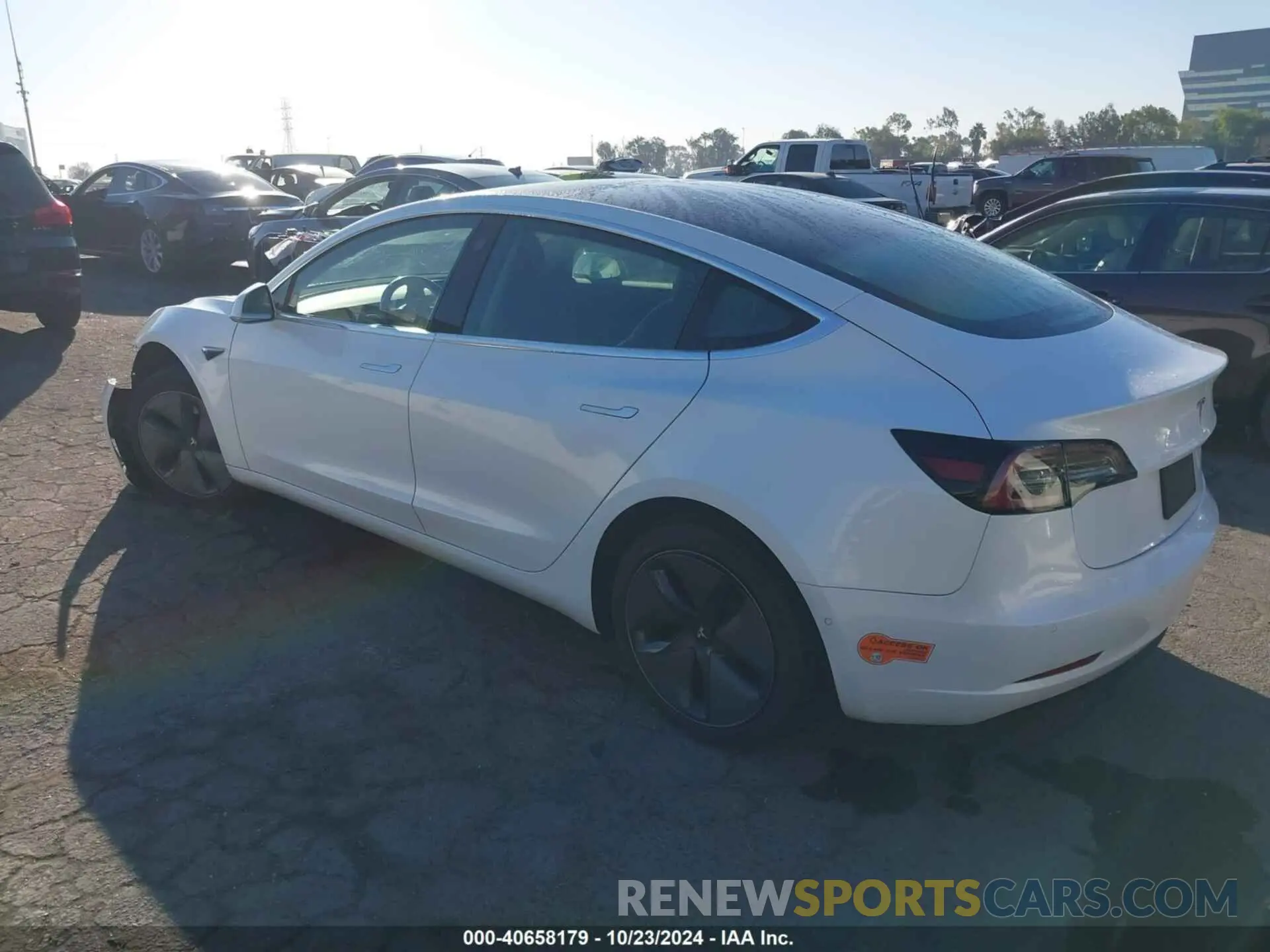 3 Photograph of a damaged car 5YJ3E1EA2LF633031 TESLA MODEL 3 2020