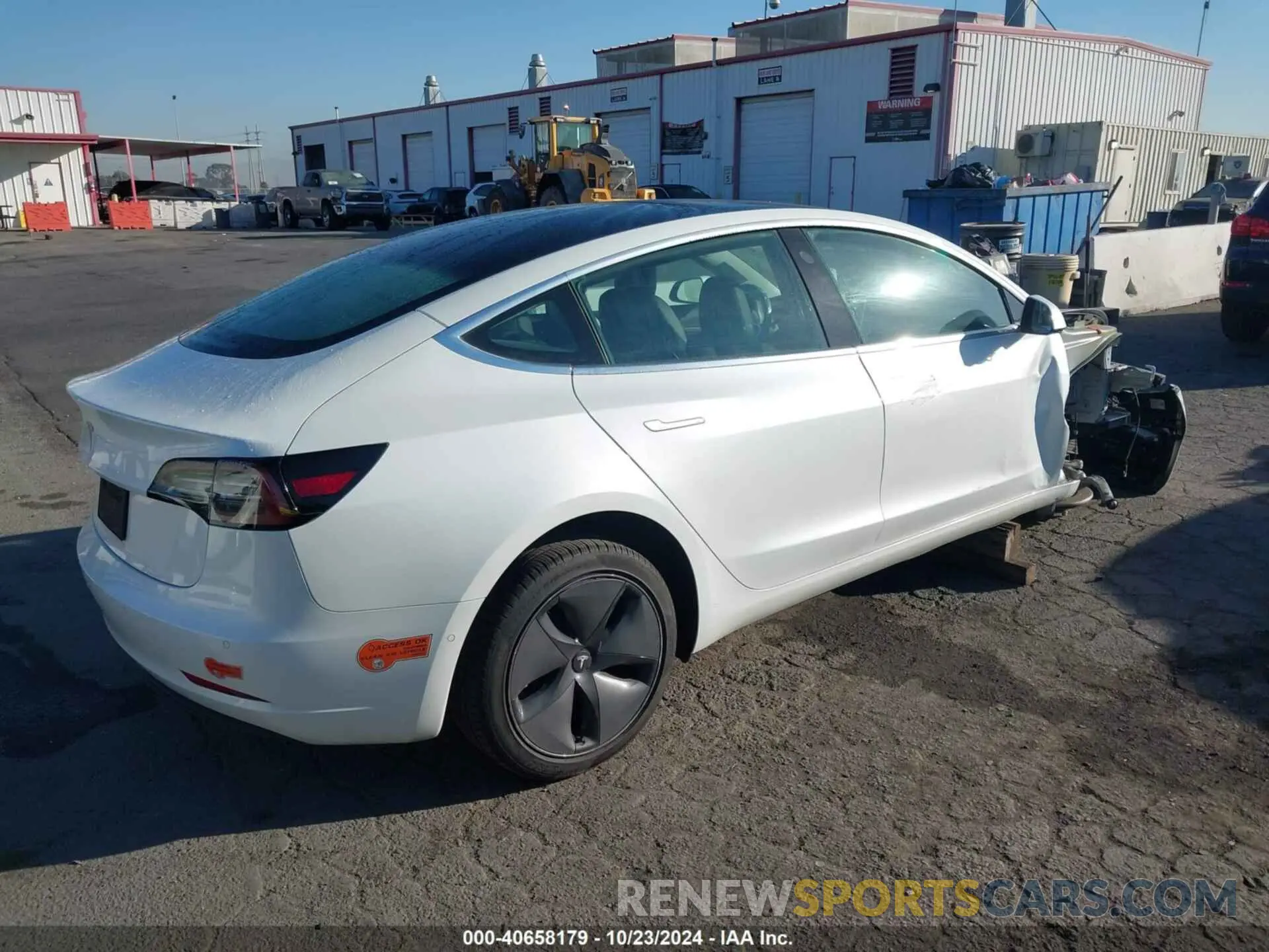 4 Photograph of a damaged car 5YJ3E1EA2LF633031 TESLA MODEL 3 2020
