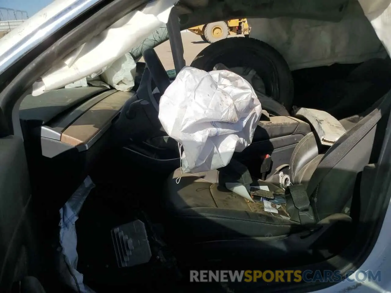 7 Photograph of a damaged car 5YJ3E1EA2LF633241 TESLA MODEL 3 2020