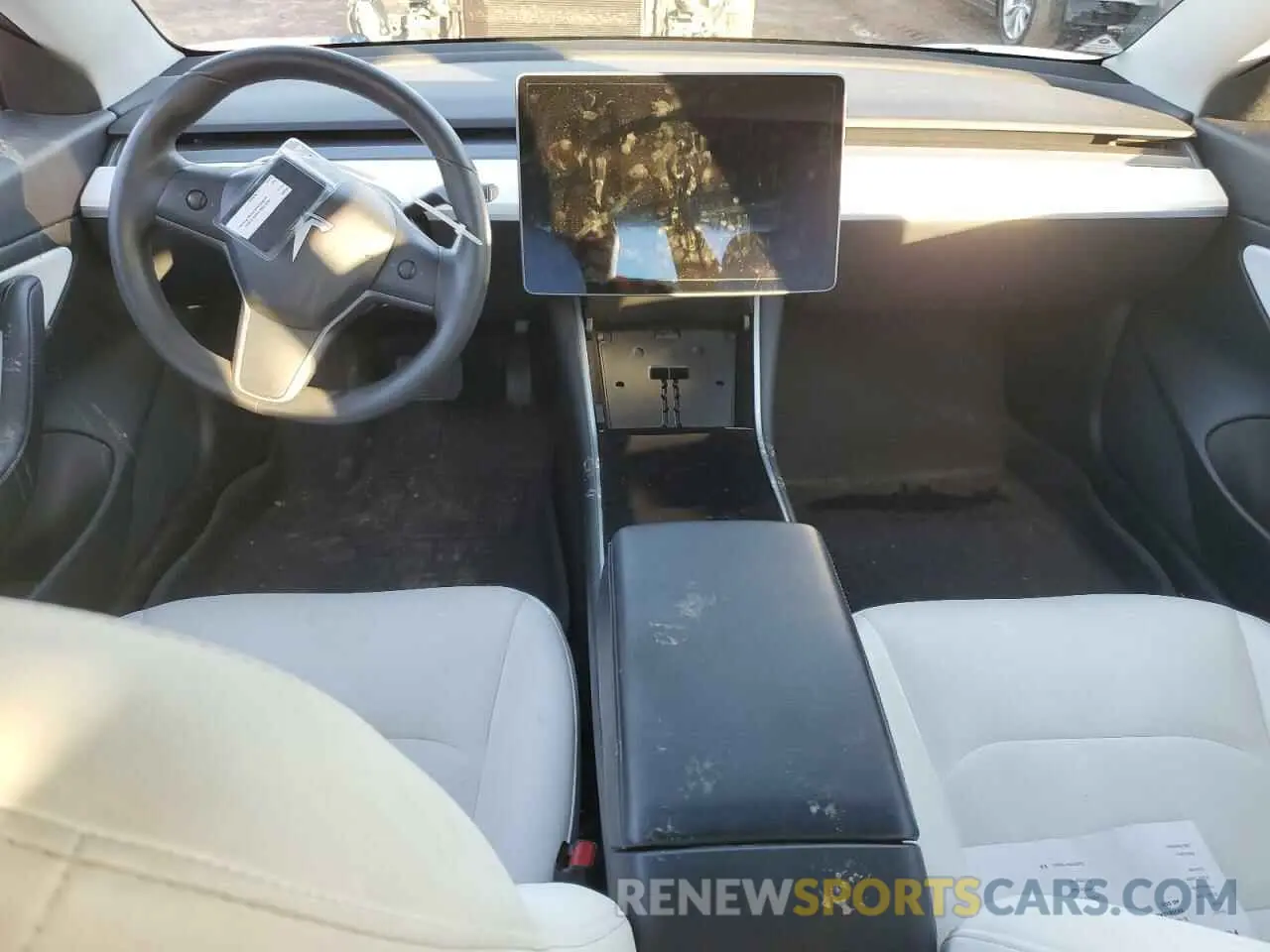 8 Photograph of a damaged car 5YJ3E1EA2LF634986 TESLA MODEL 3 2020