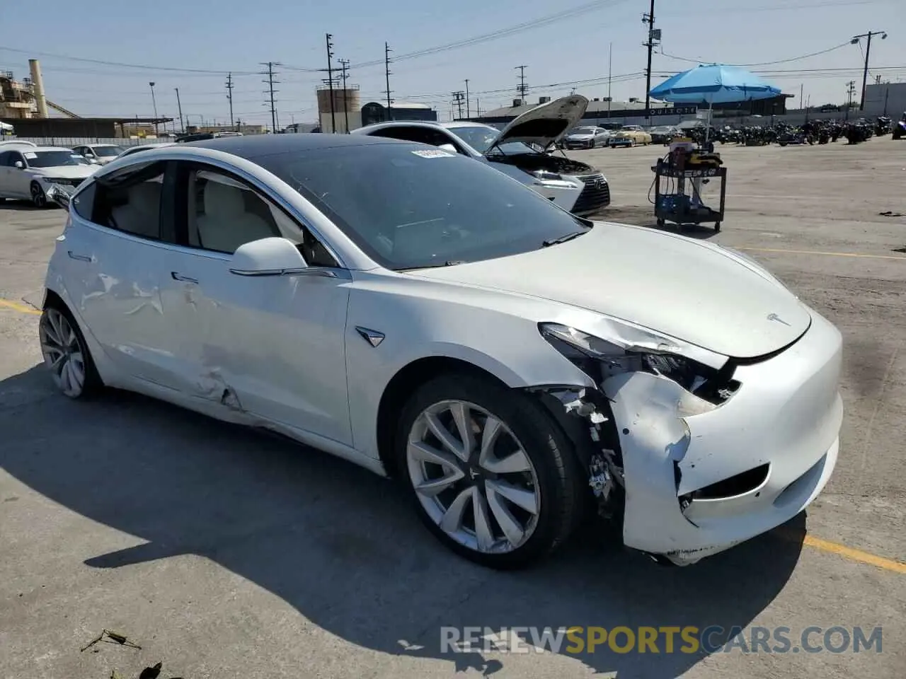 4 Photograph of a damaged car 5YJ3E1EA2LF635023 TESLA MODEL 3 2020
