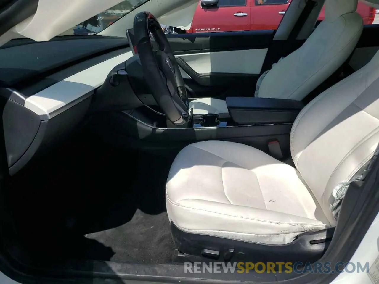 7 Photograph of a damaged car 5YJ3E1EA2LF635023 TESLA MODEL 3 2020