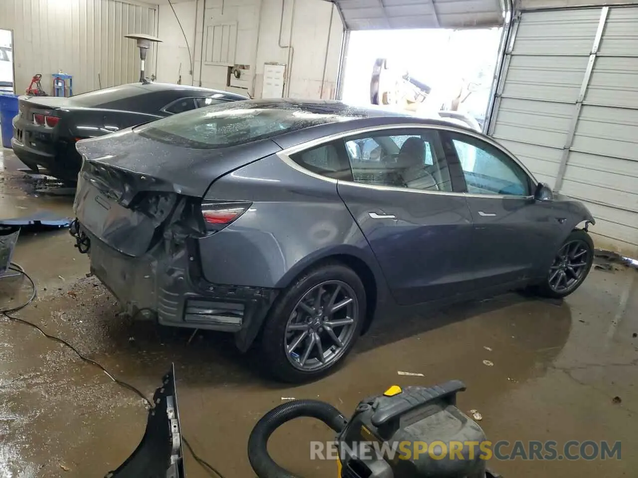 3 Photograph of a damaged car 5YJ3E1EA2LF658124 TESLA MODEL 3 2020