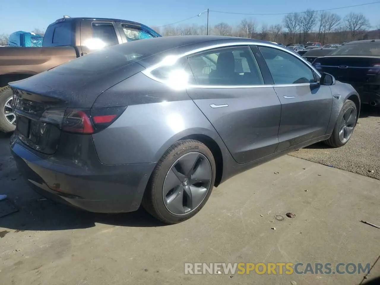 3 Photograph of a damaged car 5YJ3E1EA2LF658205 TESLA MODEL 3 2020
