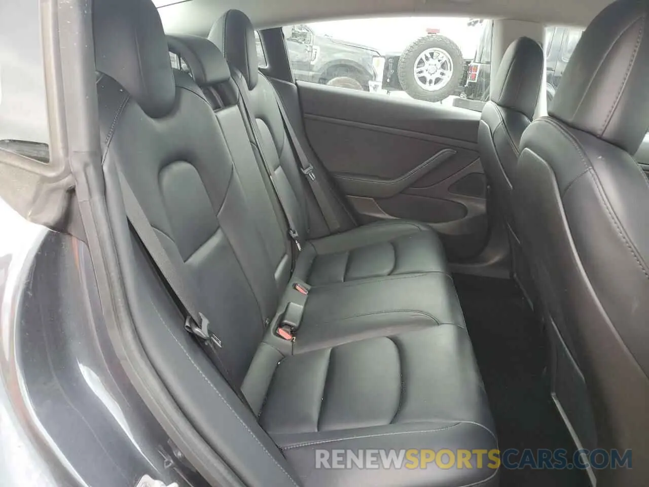 10 Photograph of a damaged car 5YJ3E1EA2LF658236 TESLA MODEL 3 2020