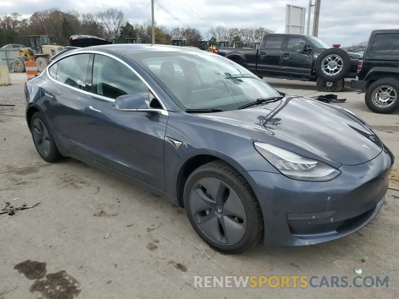 4 Photograph of a damaged car 5YJ3E1EA2LF658236 TESLA MODEL 3 2020