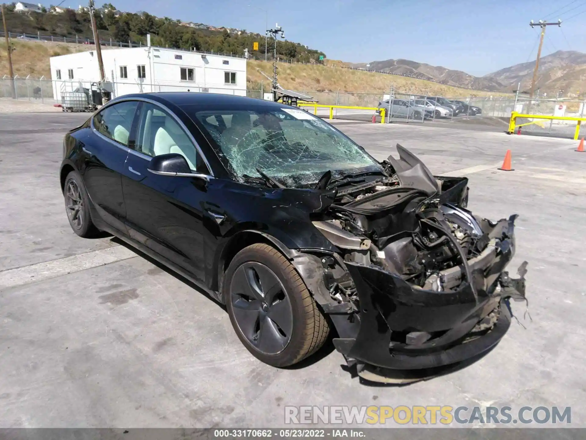 1 Photograph of a damaged car 5YJ3E1EA2LF662075 TESLA MODEL 3 2020