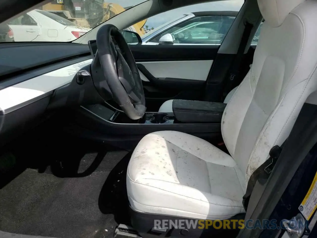 7 Photograph of a damaged car 5YJ3E1EA2LF662688 TESLA MODEL 3 2020