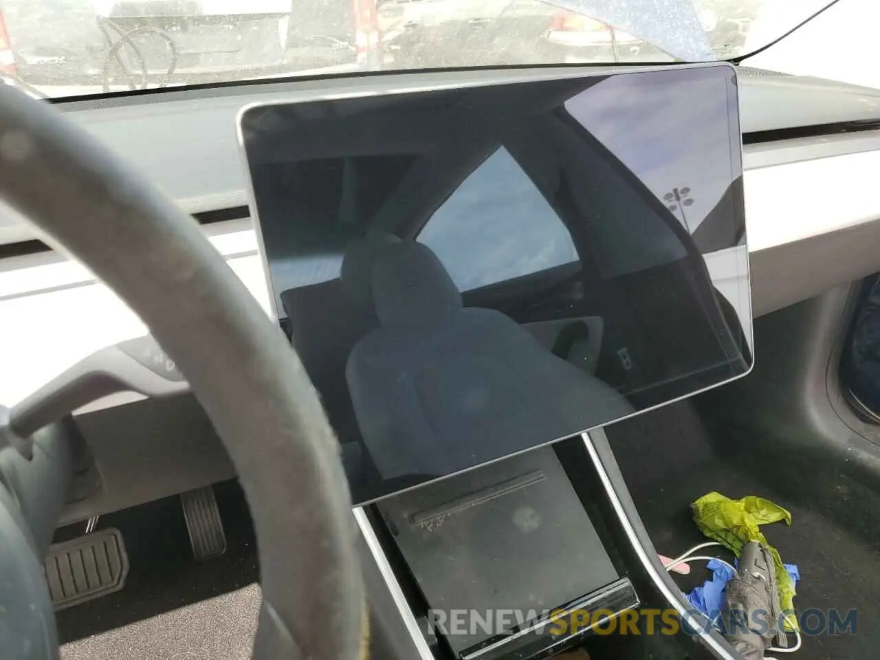 9 Photograph of a damaged car 5YJ3E1EA2LF662688 TESLA MODEL 3 2020