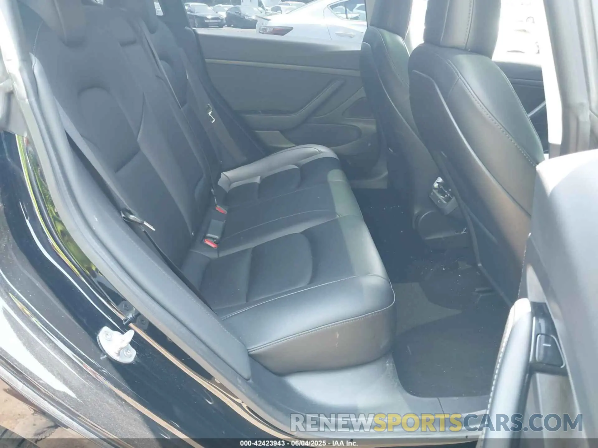 8 Photograph of a damaged car 5YJ3E1EA2LF704499 TESLA MODEL 3 2020