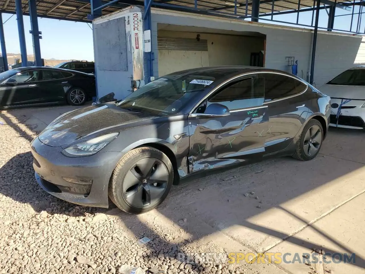 1 Photograph of a damaged car 5YJ3E1EA2LF705233 TESLA MODEL 3 2020
