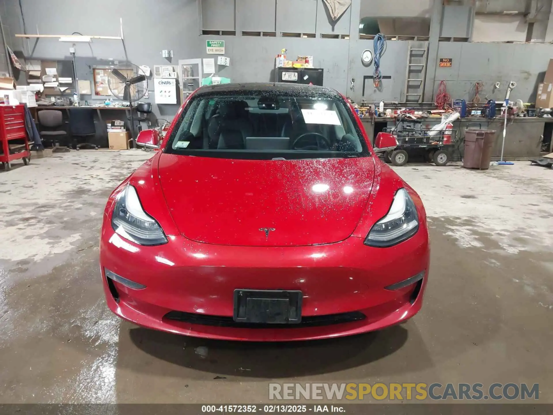 12 Photograph of a damaged car 5YJ3E1EA2LF705670 TESLA MODEL 3 2020
