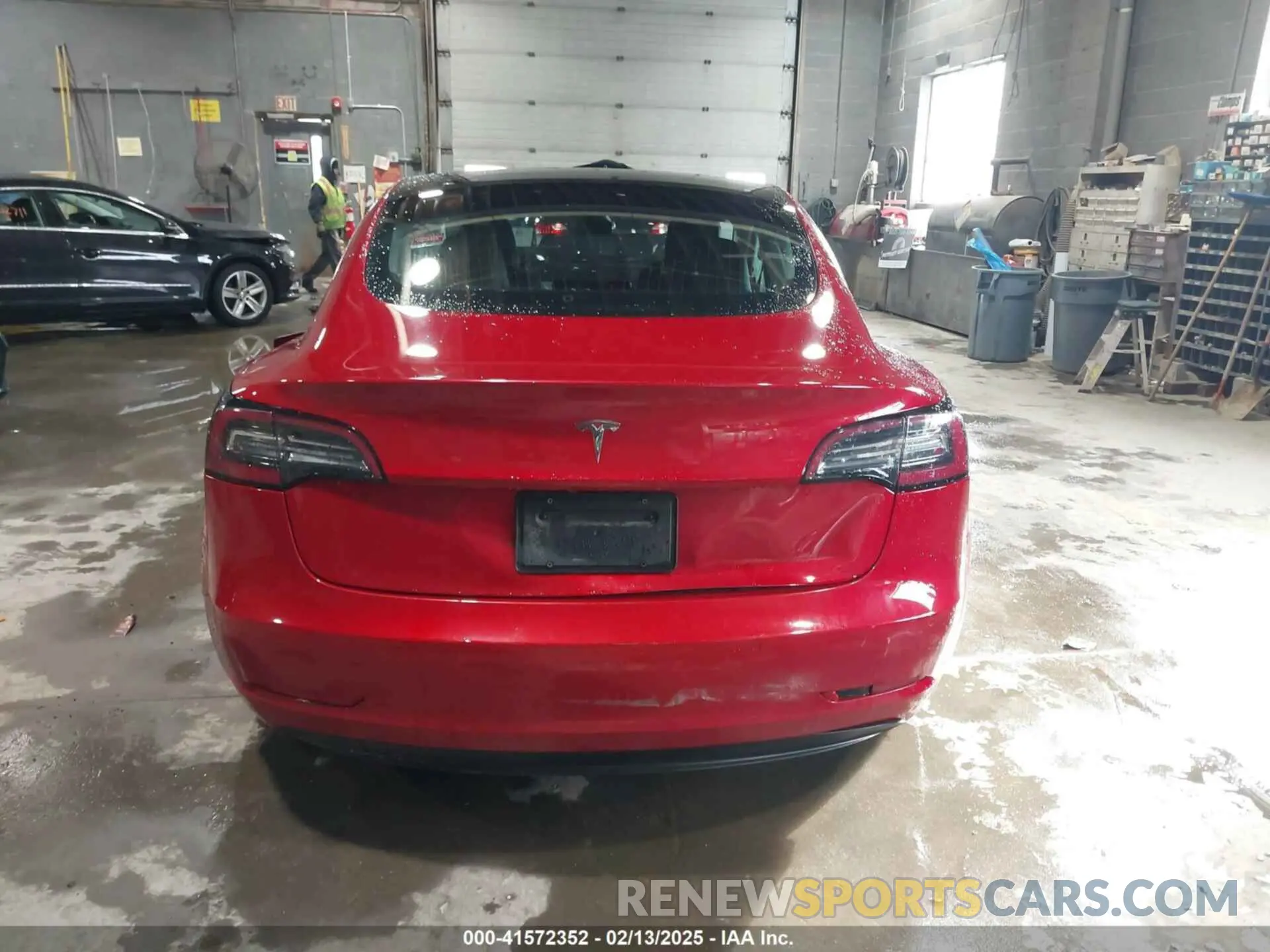 16 Photograph of a damaged car 5YJ3E1EA2LF705670 TESLA MODEL 3 2020
