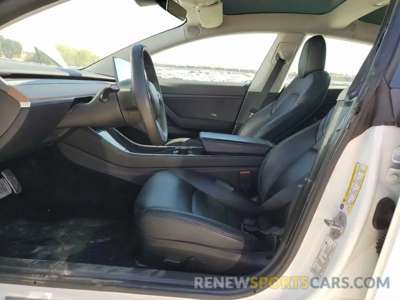 7 Photograph of a damaged car 5YJ3E1EA2LF709184 TESLA MODEL 3 2020