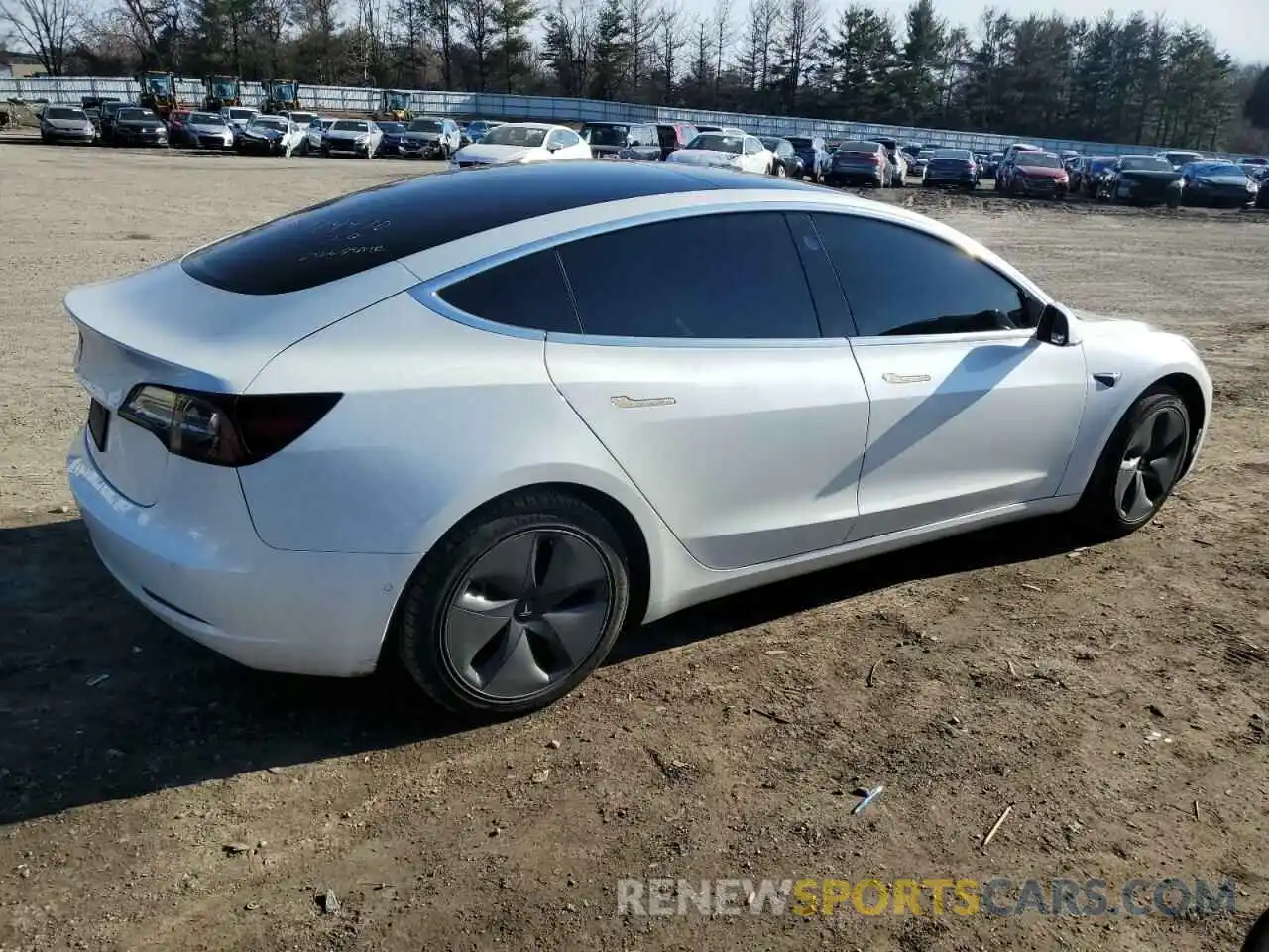 3 Photograph of a damaged car 5YJ3E1EA2LF710030 TESLA MODEL 3 2020