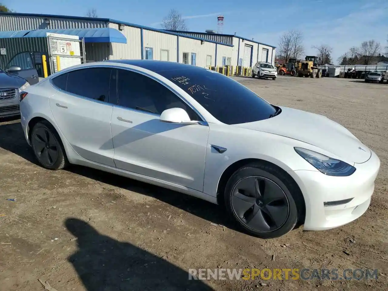 4 Photograph of a damaged car 5YJ3E1EA2LF710030 TESLA MODEL 3 2020