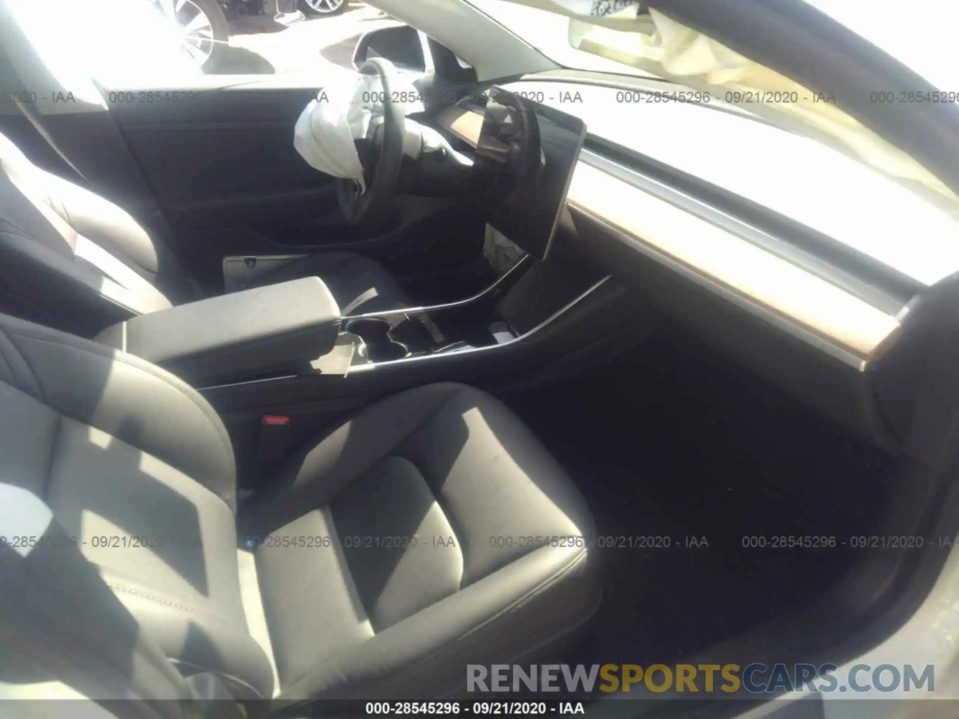 5 Photograph of a damaged car 5YJ3E1EA2LF737051 TESLA MODEL 3 2020