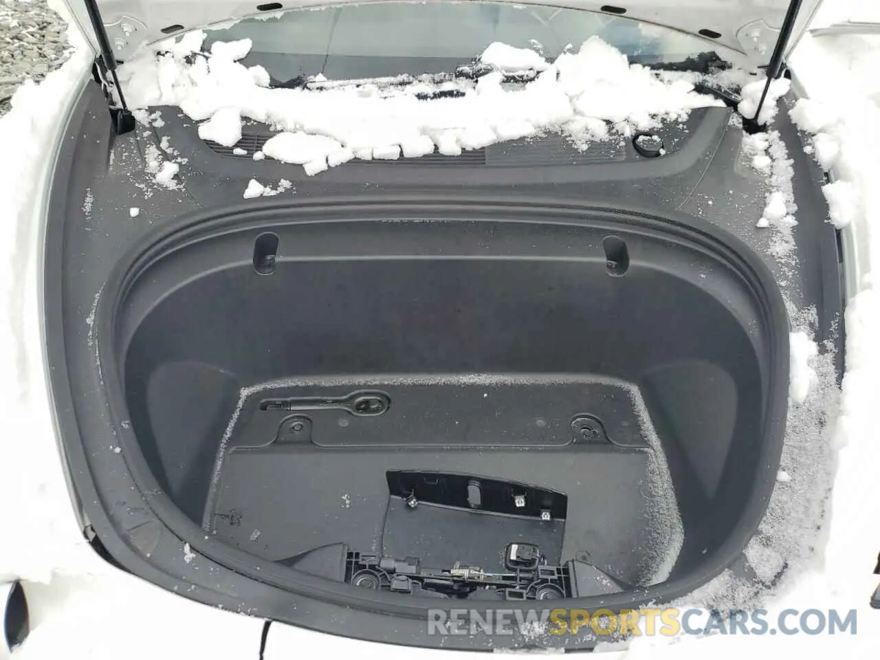 11 Photograph of a damaged car 5YJ3E1EA2LF737423 TESLA MODEL 3 2020